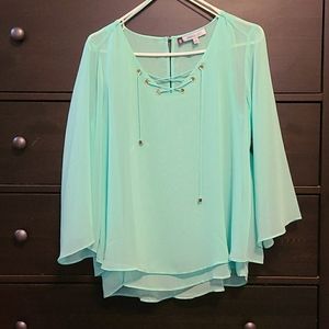 Jennifer Lopez Long Sleeved Blouse